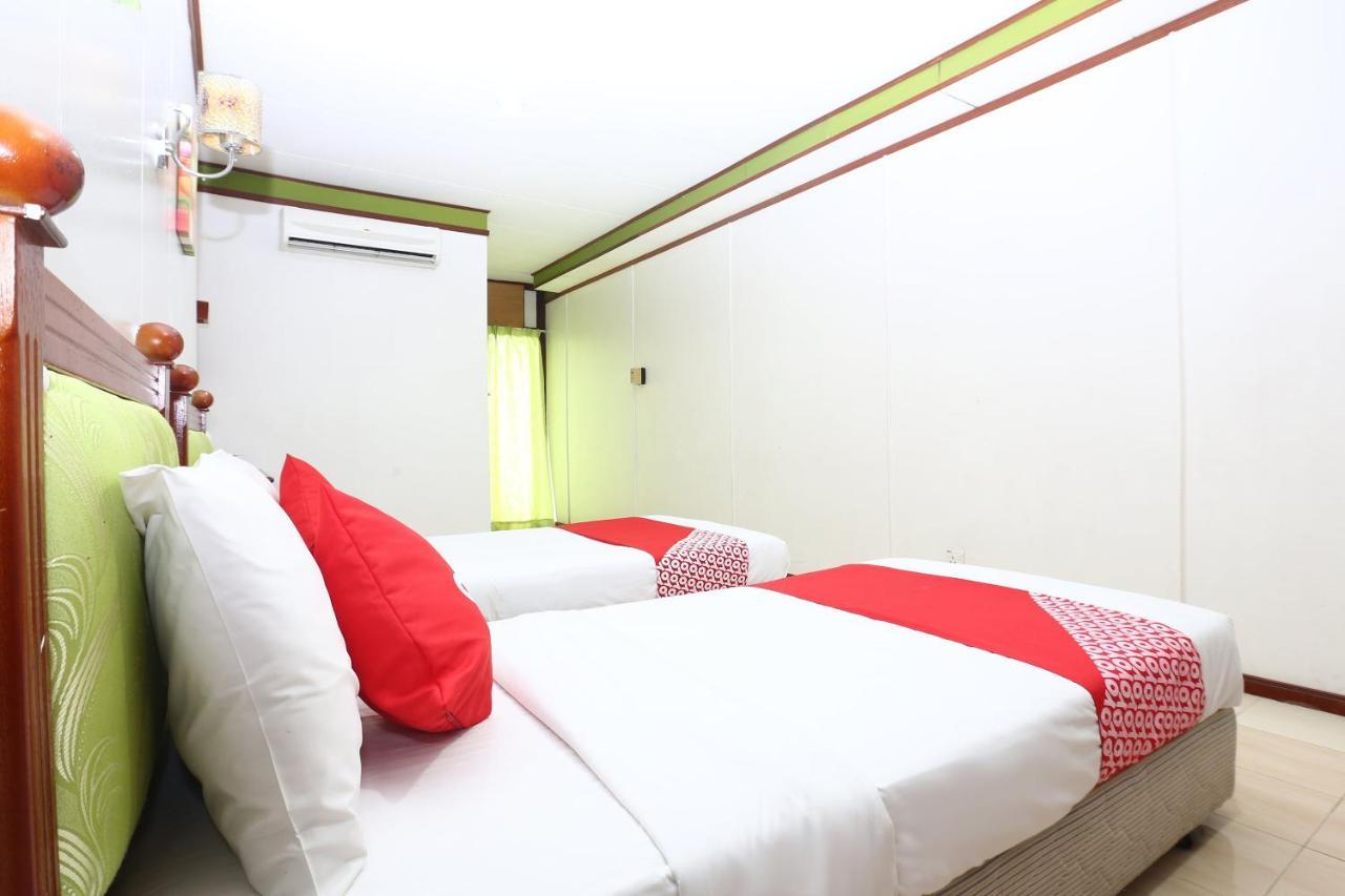 Oyo 89489 Al Ansar Hotel Kota Bharu Exterior photo