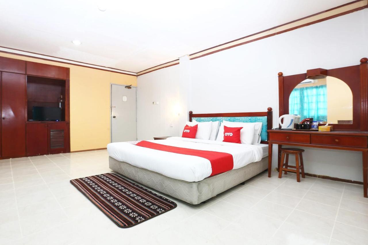 Oyo 89489 Al Ansar Hotel Kota Bharu Exterior photo