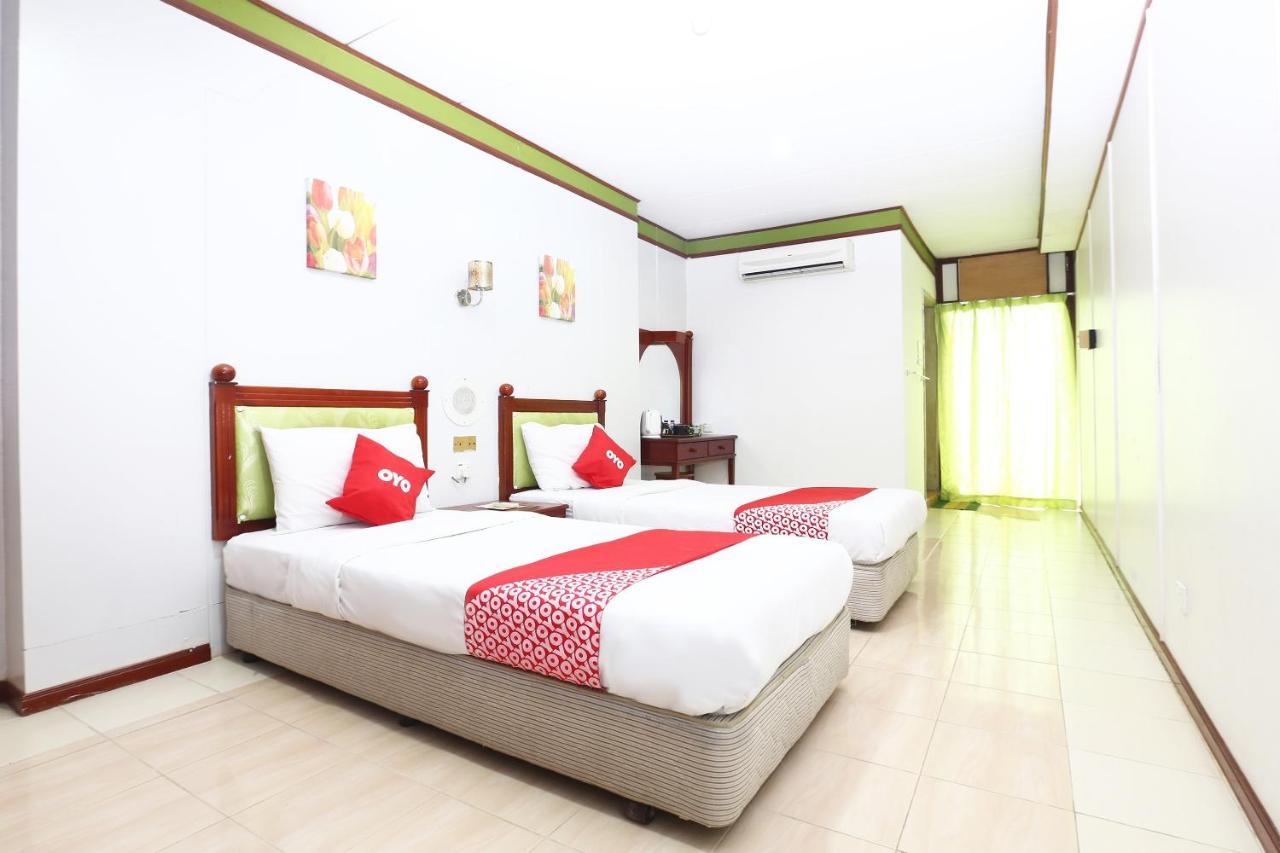 Oyo 89489 Al Ansar Hotel Kota Bharu Exterior photo